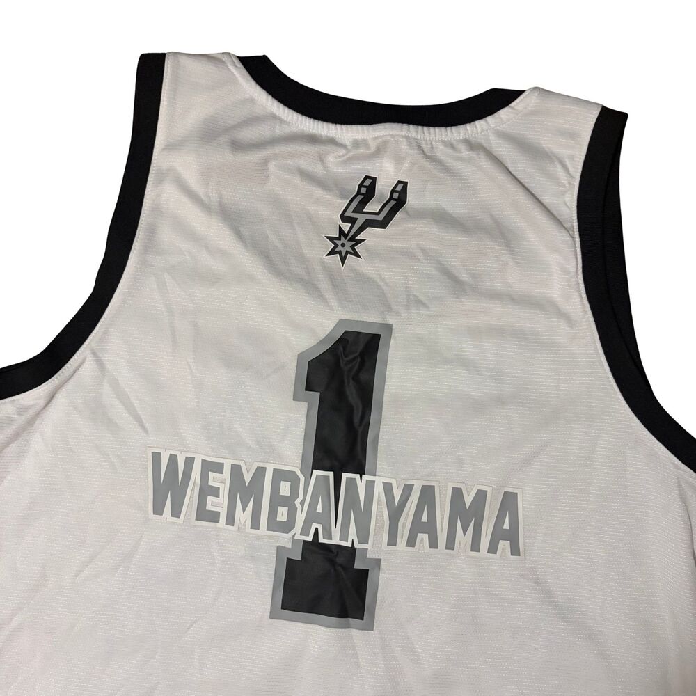 Ultra GAME Spurs Wembanyama #1 Jersey Mens XL White Black NBA Basketball